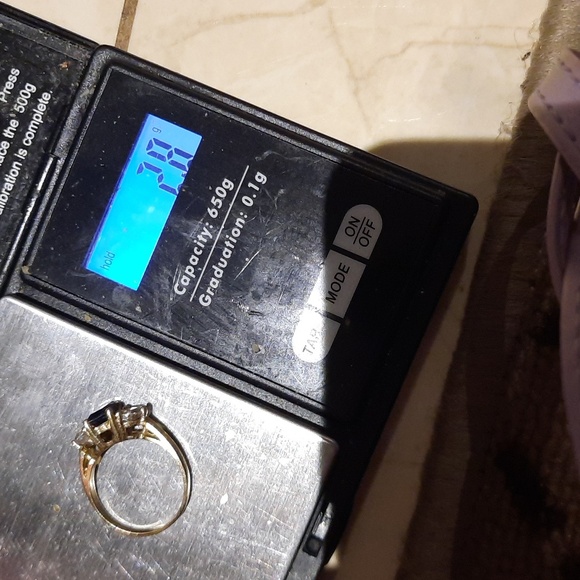 AUTHENTIC GENUINE SOLID 10K YELLOW GOLD BLUE & WHITE SAPPHIRE ENGAGEMENT RING - Picture 4 of 10